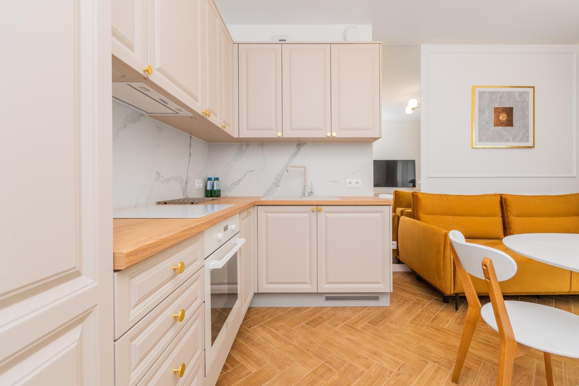 Grand - Doki Living & Foodhall Апартаменти Гданськ