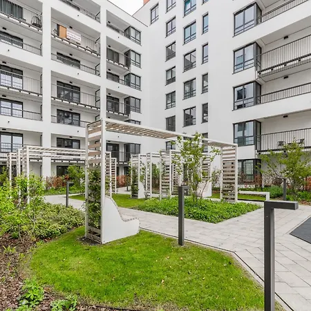 Grand Apartments - Doki Living & Foodhall Gdansk Exterior photo